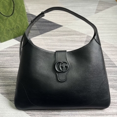 Gucci Hobo Bags